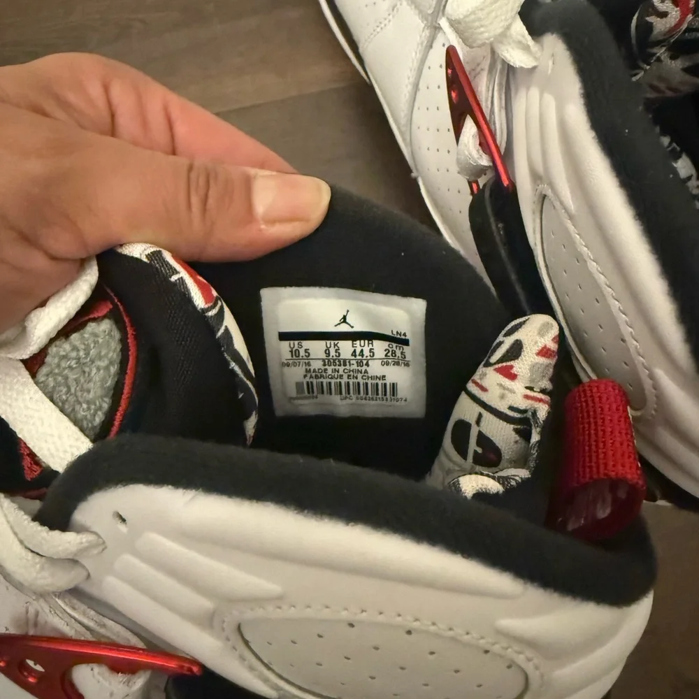 Jordan Men's Retro 8 Alternate - Picture 5 of 7